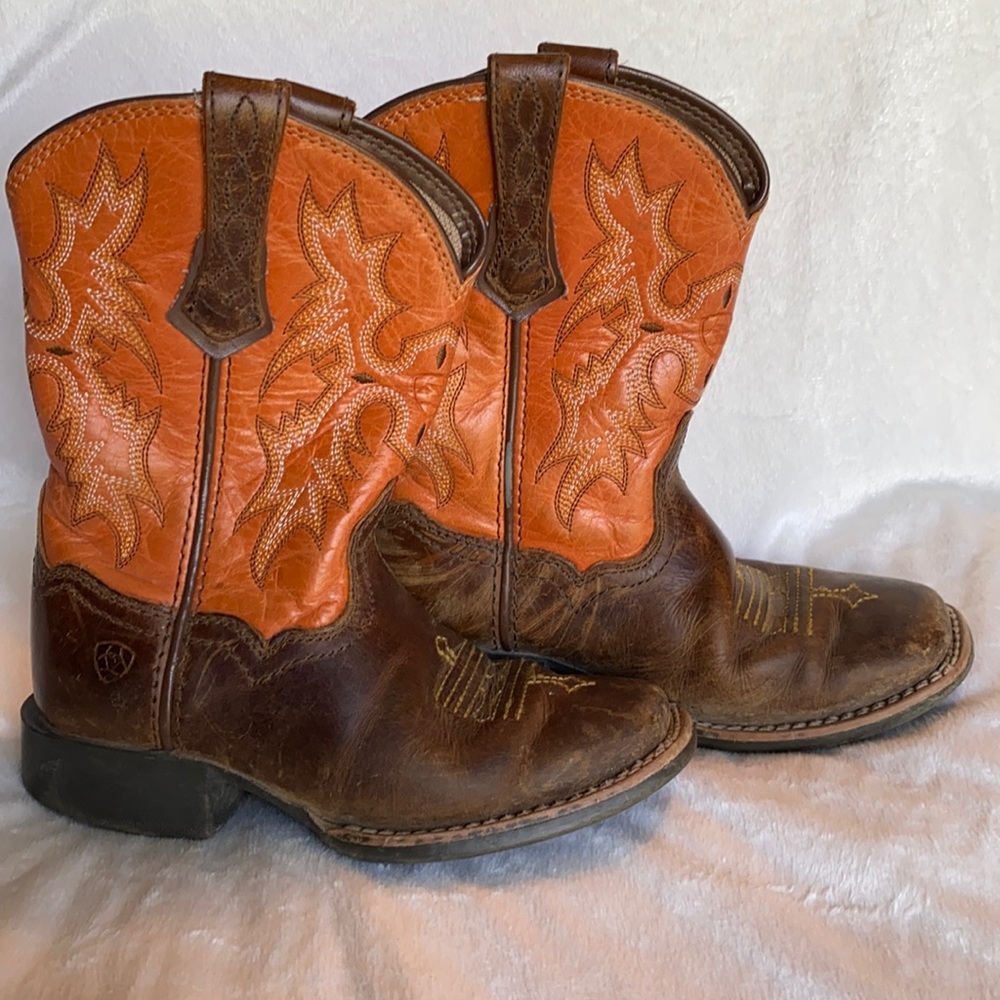Ariat toddler boots size 9.5